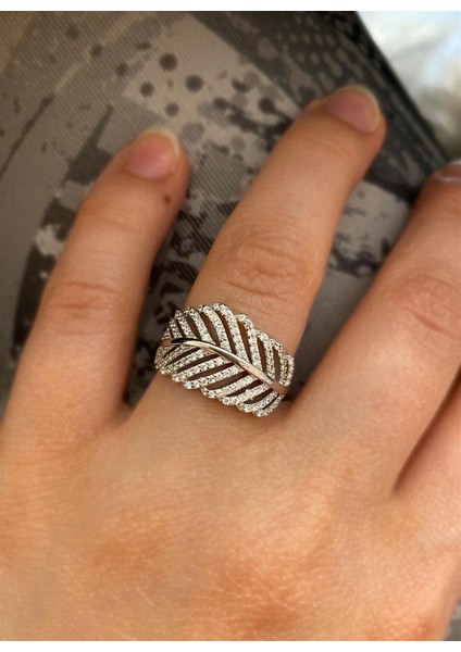 Kadın Yaprak Model Gümüş Yüzük modelleri