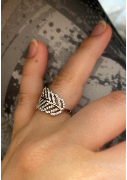 Kadın Yaprak Model Gümüş Yüzük fırsatları