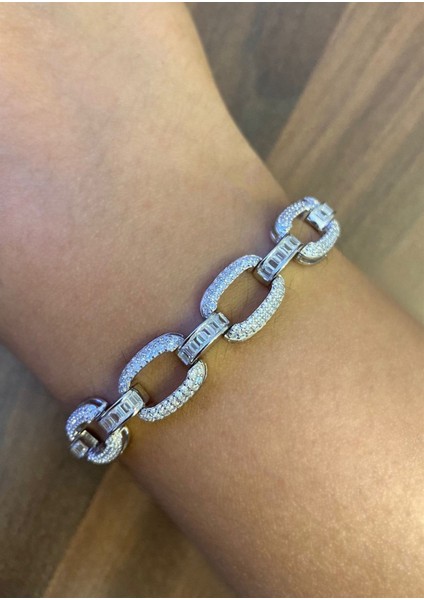 Kadın Taşlı Şık Gümüş Bileklik fiyatları