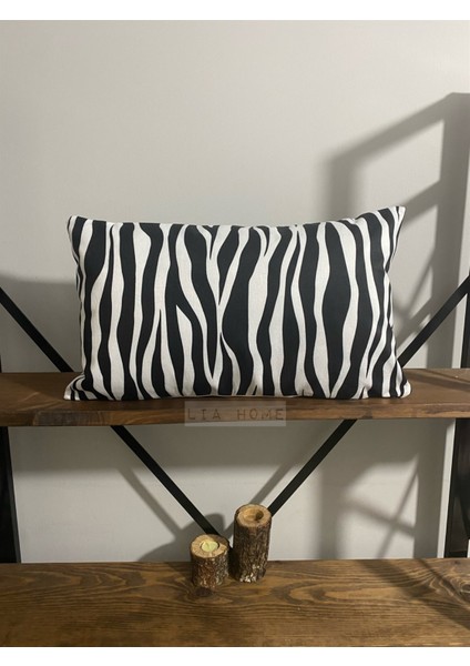 Zebra Desenli Çift Taraflı Dekoratif Yastık Kılıfı 32 x 55 cm