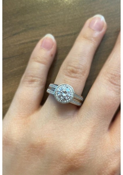 Kadın Taşlı Gümüş Yüzük fırsatları