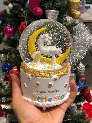 Mirabella Gift Unicorn Temalı Otomatik Kar Püskürtmeli Müzikli ve Işıklı 15 cm Büyük Boy Kar Küresi