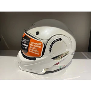 Kask Stratos Çene Açılır Beyaz