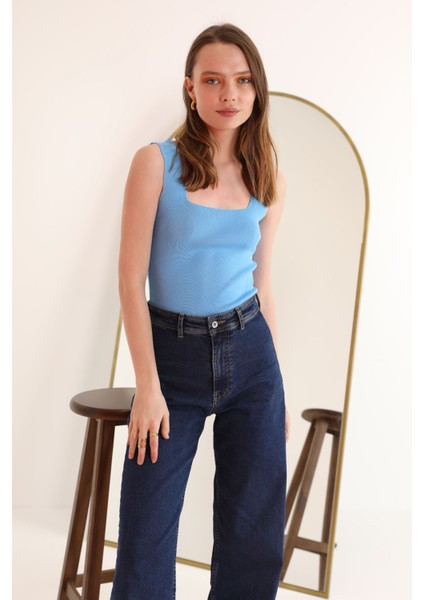 Triko Kumaş Kare Yaka Kadın Crop-Indigo