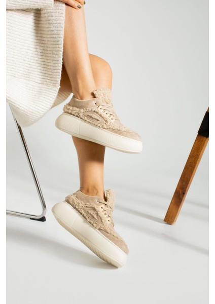 Oct Shoes Kadın Yüksek Taban Tüylü Sneaker Spor Ayakkabı TS1157 fırsatları