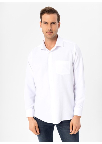 Regular Fit Klasik Yaka Armürlü Beyaz Erkek Gömlek GM2025000258 fiyatları
