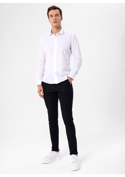 Slim Fit Klasik Yaka Armürlü Beyaz Erkek Gömlek GM2024700373