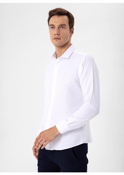 Slim Fit Klasik Yaka Armürlü Beyaz Erkek Gömlek GM2024700410 modelleri