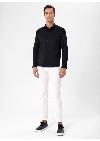 Slim Fit Klasik Yaka Armürlü Siyah Erkek Gömlek GM2024700410 fırsatları