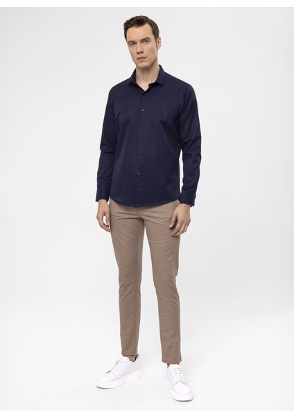 Slim Fit Klasik Yaka Armürlü Lacivert Erkek Gömlek GM2024700424 modelleri