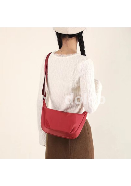 Küçük Çanta Kadın Gündelik Basit Küçük Kare Çanta Tek Omuz Crossbody Çanta 2023 Yeni Stil Kadın Yabancı Tarzı Çanta Trendi (Yurt Dışından)