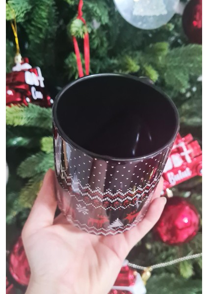 Siyah Geyikli Kazak Tasarım Siyah Beyaz Damalı Yılbaşı Desenli Kupa Bardak fiyatları