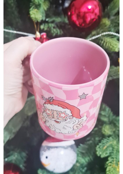 Retro Groovy Santa Tasarım Yılbaşı Hediyesi Pembe Kupa Bardak fiyatları