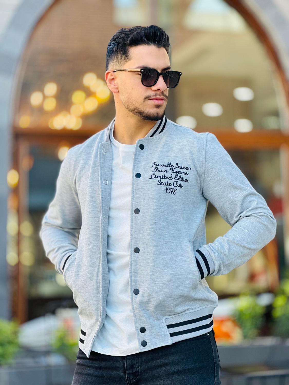Miron Ekru Pike Dokulu Nakış Detaylı Regular Fit Kolej Ceket