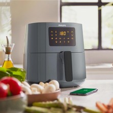 Philips HD9255/60 5000 Serisi Airfryer (Uzaktan Bağlantılı)