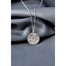 Papatya Silver 925 Ayar Gümüş Rodyum Kaplama Plaka Cadı Desenli Kolye