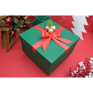 Zeta Collection Yılbaşı Yeşil Büyük Boş Sert Karton Hediye Kutusu