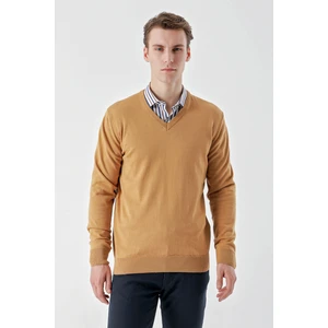 Erkek Camel Basic V Yaka Dynamic Fit Rahat Kesim Triko