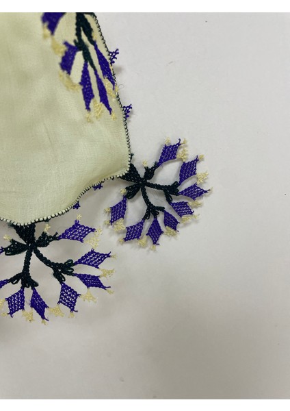 Özel Tasarım Müşküle Iğne Oyası