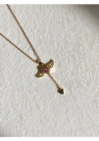 Nature Pembe Zirkon Taşlı Kanatlı Kalp Kolye
