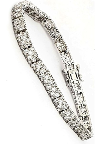 pırlanta ışıltısında baget taşlı 925 ayar gümüş lüks suyolu bileklik fırsatları