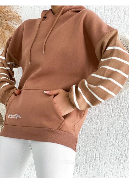 Kolu Çizgi Detaylı 3 Iplik Şardonlu Kapuşonlu Sweatshirt fiyatları