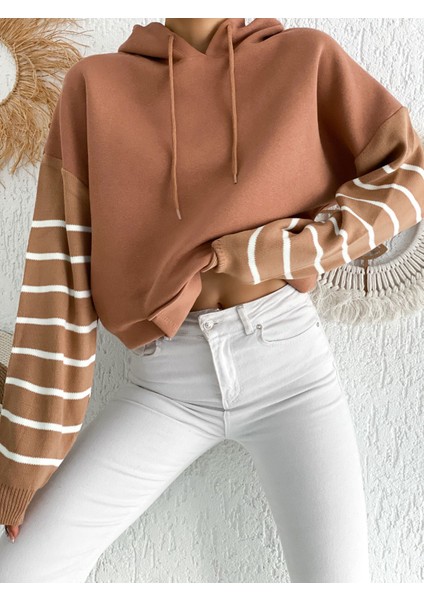 Kolu Çizgi Detaylı 3 Iplik Şardonlu Kapuşonlu Sweatshirt modelleri