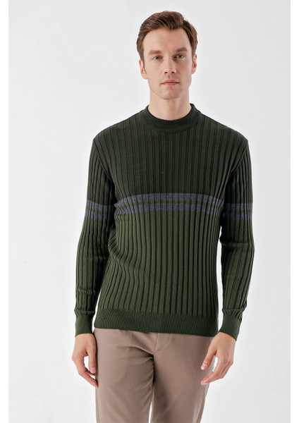 Erkek Haki Trend Panolu Bato Yaka Dynamic Fit Rahat Kesim Triko fiyatları