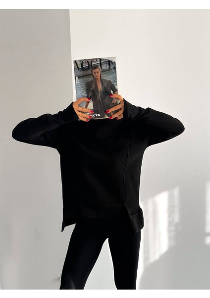 Önden Yırtmaçlı Içi Polarlı Basic 3 Iplik Sweatshirt