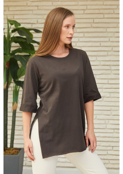 Oversize Yırtmaçlı T-Shirt fiyatları