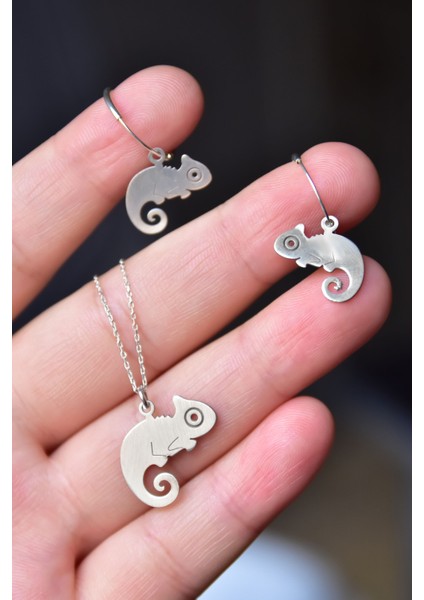 925 Ayar Gümüş Rodyum Kaplama Sevimli Bukalemun Kolye ve Küpe Set fiyatları
