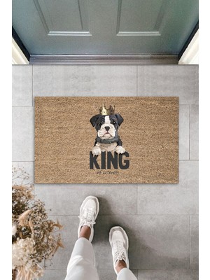 Stok Shop Dijital Baskı Kalitesi  Kahverengi King Yazılı Taçlı Köpek  Dekoratif Kapı  Paspası