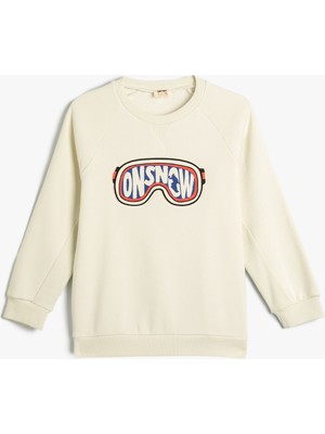 Koton Sweatshirt Uzun Kollu Bisiklet Yaka Kış Temalı Baskı Detaylı Şardonlu