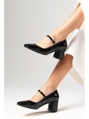 Mio Gusto Alda Siyah Renk Rugan Küt Burunlu Kadın Topuklu Ayakkabı