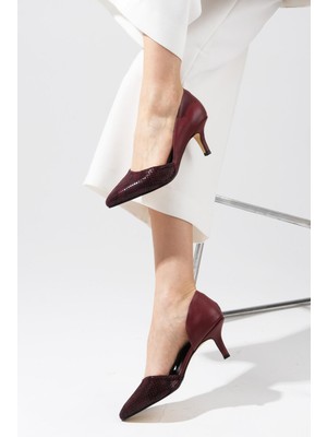 Mio Gusto Bordo Renk Kısa Topuklu Kadın Ayakkabı Suni Deri Koni Tabanlı Şık Tasarım