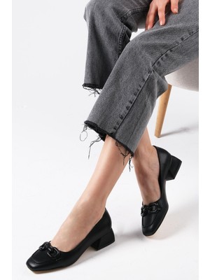 Mio Gusto Dolly Siyah Renk Toka Aksesuarlı Küt Burunlu Kadın Kısa Topuklu Ayakkabı