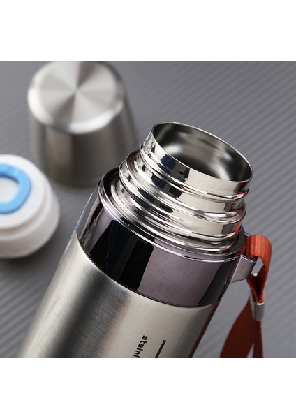 750 ml Büyük Kapasiteli Termos Bardak 304 Vakumlu Ütü Bardak Taşınabilir Açık Spor Su Isıtıcısı (Yurt Dışından) fiyatları
