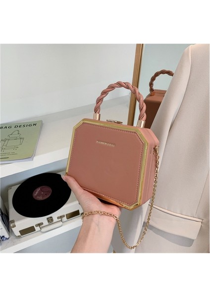 Çanta Kadın Gündelik Basit Çanta Kutusu Çanta Zinciri Messenger Koltuk Altı Çantası (Yurt Dışından) modelleri