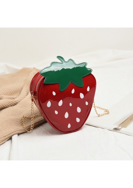 Kadın Zincir Karikatür Kız Çilek Messenger Omuz Çantası (Yurt Dışından) fırsatları