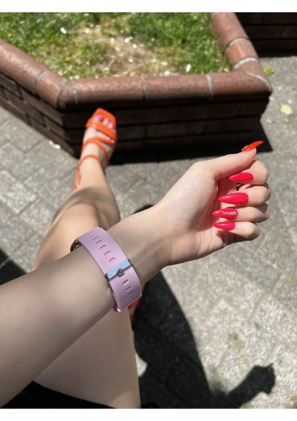 Kadın Pembe Renk Silikon Kordon Dijital LED Kol Saati modelleri