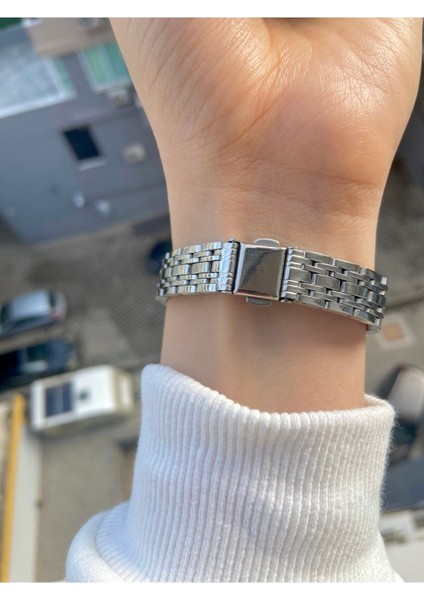 Zirkon Taşlı Gümüş Renk Analog Kol Saati