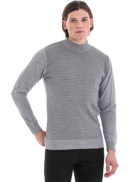Gri Regular Fit Jakarlı Yarım Balıkçı Yaka Yünlü Triko Kazak