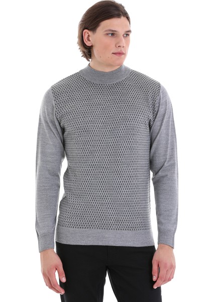 Gri Regular Fit Jakarlı Yarım Balıkçı Yaka Yünlü Triko Kazak modelleri