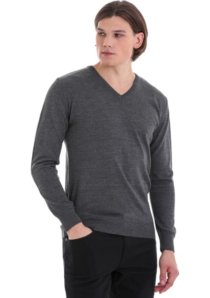 Gri Regular Fit Düz V Yaka Yünlü Triko Kazak modelleri