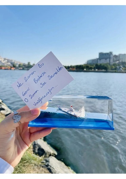 Batmayan Gemi Aşk Gemisi Akvaryum Fanus