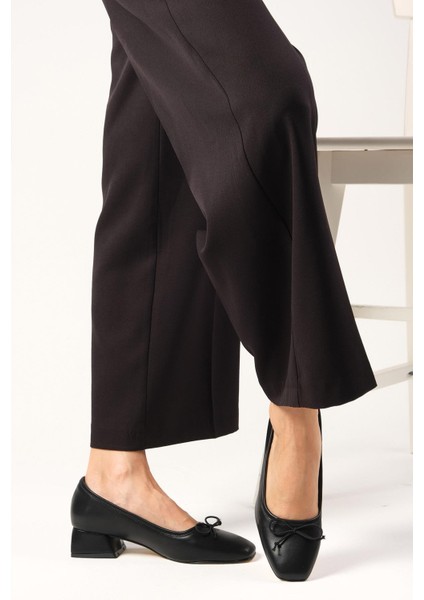 Bellamy Siyah Renk Fiyonk Detaylı Kadın Kısa Topuklu Ayakkabı fiyatları