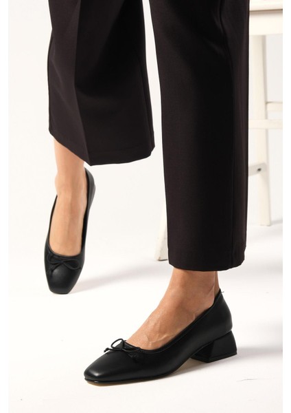 Bellamy Siyah Renk Fiyonk Detaylı Kadın Kısa Topuklu Ayakkabı fırsatları