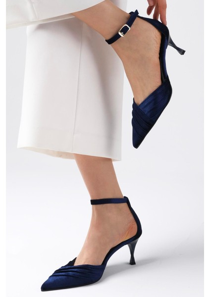Dina Lacivert Renk Kadife Kumaş Kadın Topuklu Ayakkabı fiyatları
