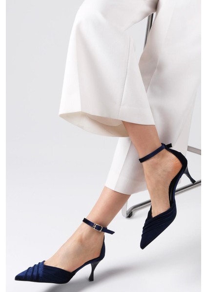 Dina Lacivert Renk Kadife Kumaş Kadın Topuklu Ayakkabı modelleri