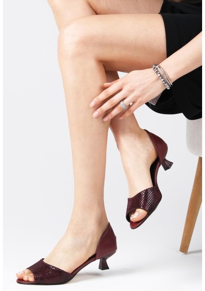 Adrian Bordo Renk Kadın Kısa Topuklu Ayakkabı